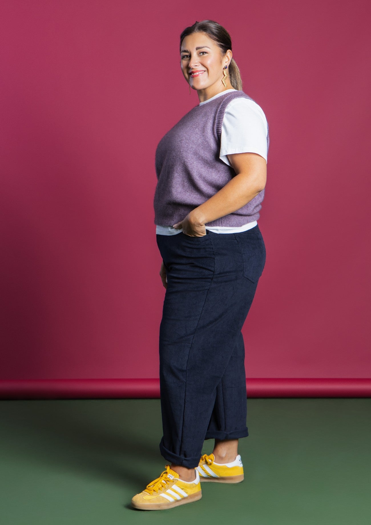 Cord Barrel Leg Pant - Navy