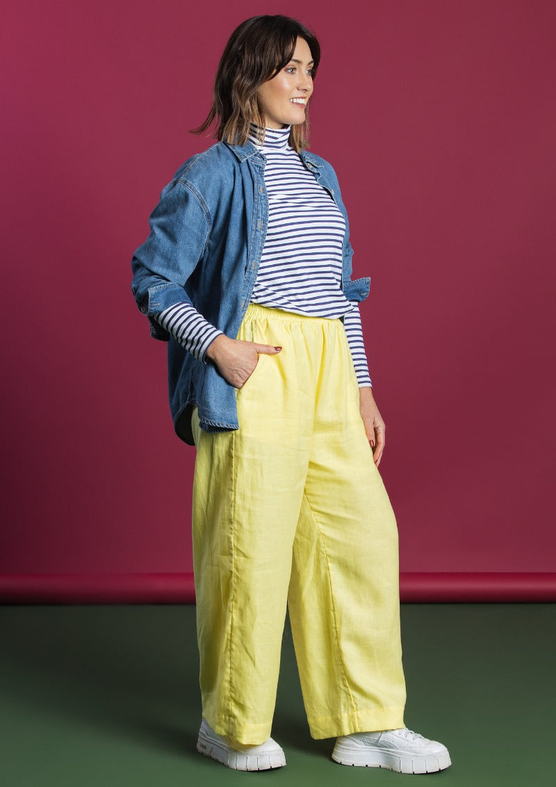 Roller Turtleneck - Navy Stripe Lighter Weight