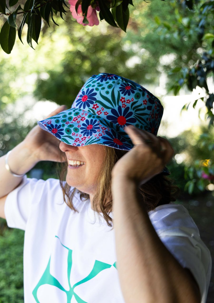 Bucket Hat - Meadow / Thin Pin Blue